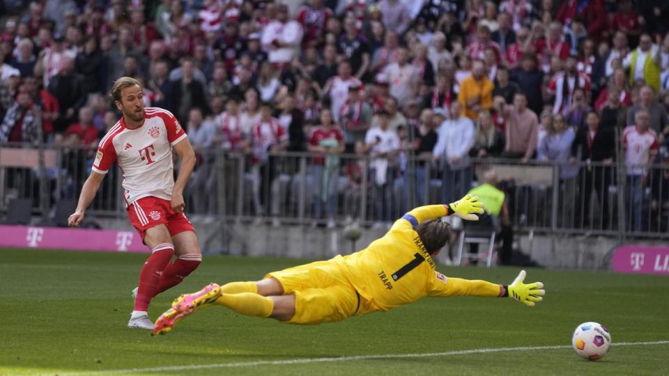 Leverkusen rettet ungeschlagene Serie mit spätem Sieg gegen Stuttgart