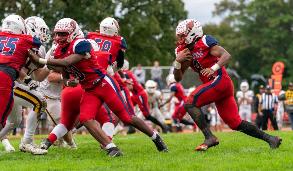 Plainfield’s Ala-Meen Watkins (8) runs the ball against Watchung Hills on Saturday, Oct. 7, 2023, afternoon at Hub Stein Field in Plainfield.