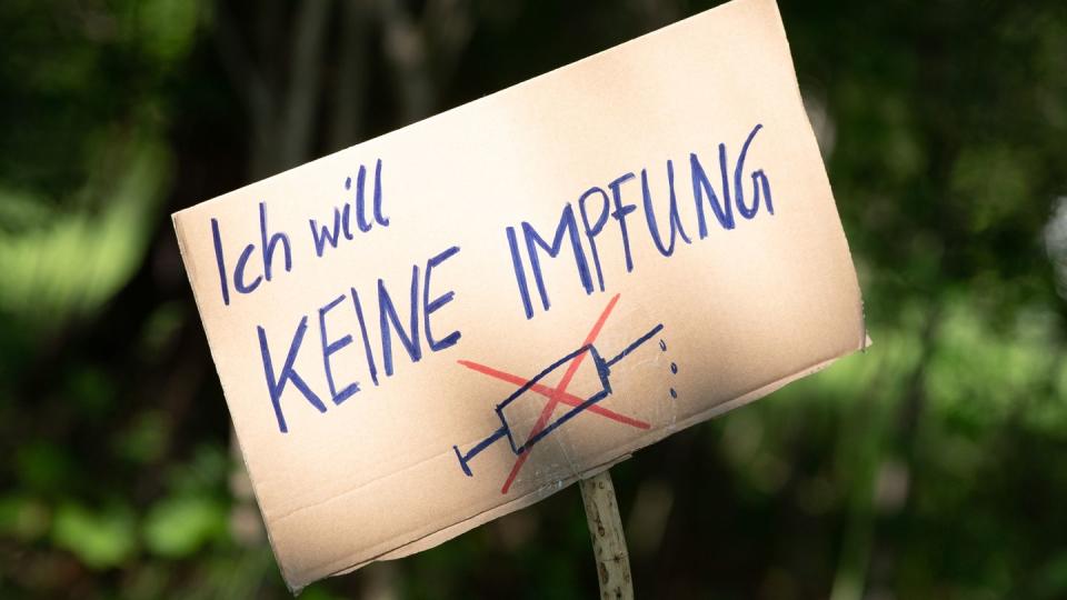 Im Fall einer Corona-Quarantäne kommt bisher der Staat für den Verdienstausfall auf. Das soll sich spätestens ab dem 1. November ändern.