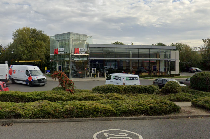 £25k of gold was stolen in the Southall Metro Bank car park