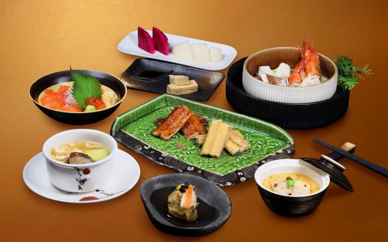 高雄萬豪酒店–京樂日本料理推出秋季套餐，主餐可品嚐正統關東技法料理的雙色鰻魚。（圖／業者提供）
