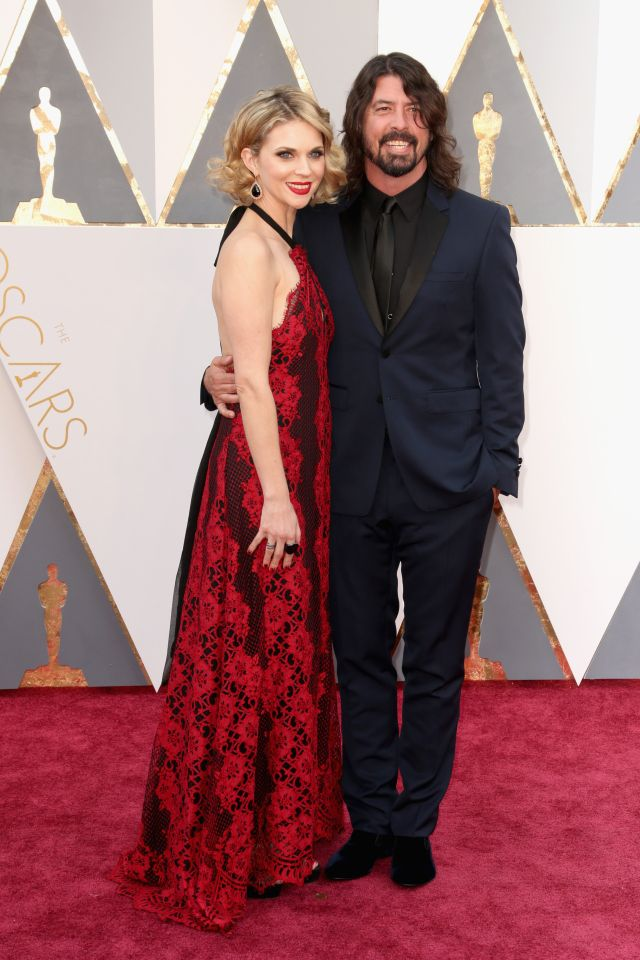 Le meilleur : Dave Grohl et sa femme Jordyn Blum à la 88e cérémonie des Oscars, le 28 février 2016 à Hollywood en Californie.