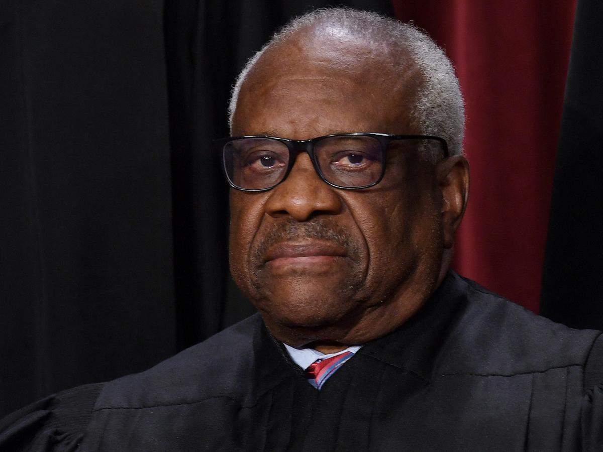 GOP megadonor Harlan Crow paid for Clarence Thomas to send a child in ...