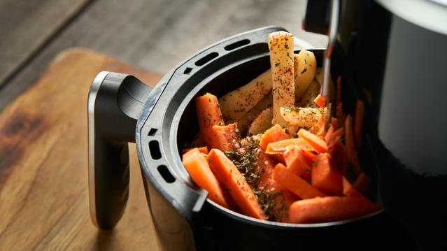 Here's What An Air Fryer Really Does to Your Food