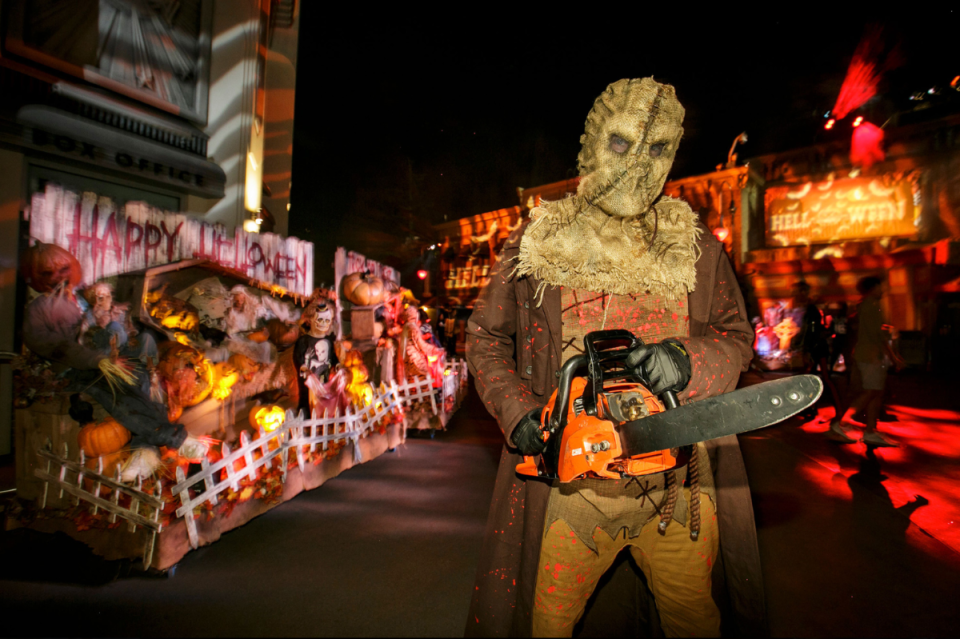 Halloween Horror Nights Universal Studios (Los Angeles, California, and Orlando, Florida)