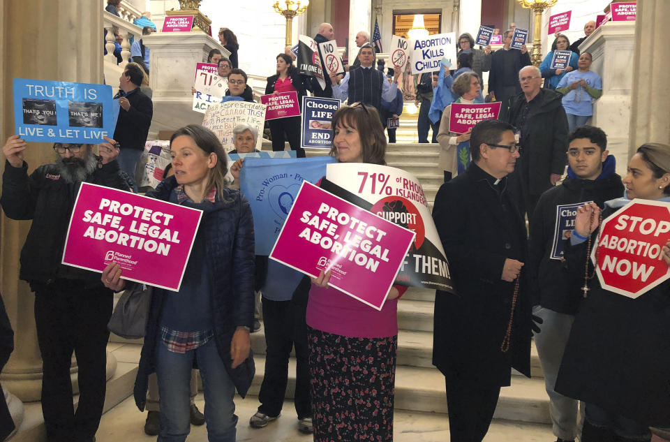 Protests at the Rhode Island General Assembly over abortion rights legislation. (Photo: Jennifer McDermott/ASSOCIATED PRESS)