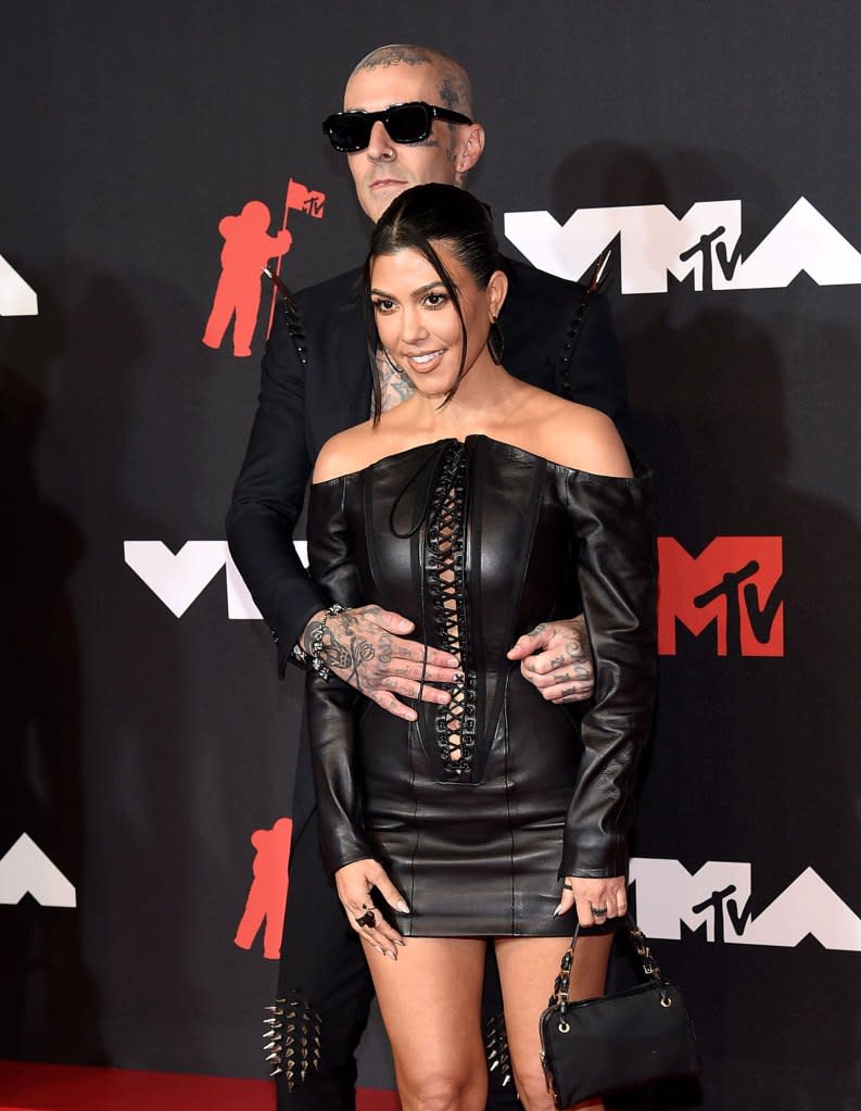 Kourtney Kardashian Shuts Down Pregnancy Speculation Again 2 Travis Barker