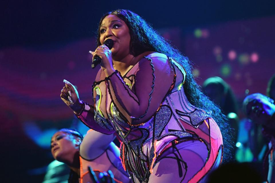 LOS ANGELES, CALIFORNIA - JANUARY 26: Lizzo performs onstage during the 62nd Annual GRAMMY Awards at STAPLES Center on January 26, 2020 in Los Angeles, California. (Photo by Emma McIntyre/Getty Images for The Recording Academy)