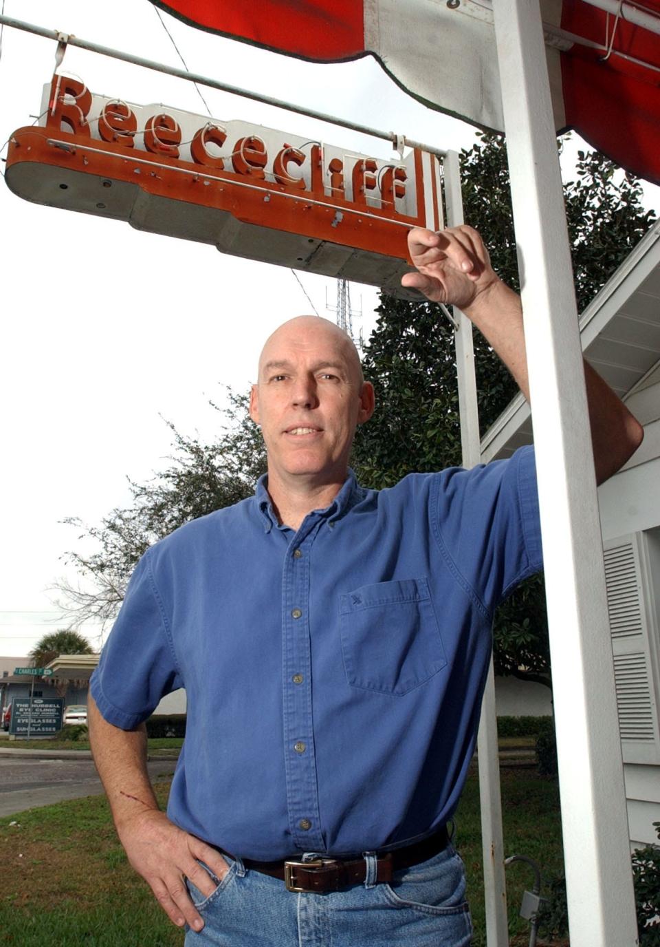 James Bronkhorst, owner of the Reececliff Family Diner on Feb. 12, 2004.