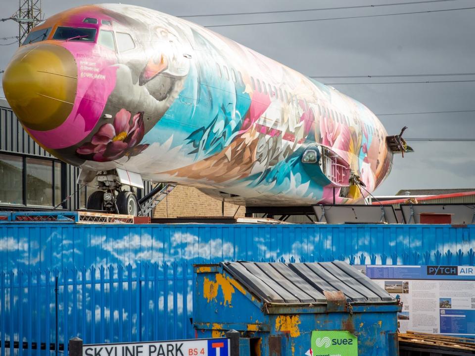 The colorful 727 on the storage containers.