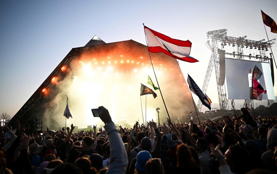 Kendrick Lamar performs on the Pyramid stage at Worthy Farm in Somerset during the Glastonbury Festival in Britain, June 26, 2022. REUTERS/Dylan Martinez - REUTERS/Dylan Martinez