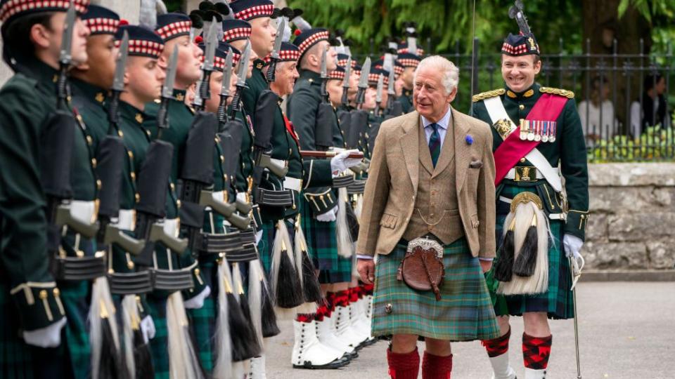 king charles iii receives official welcome at balmoral castle