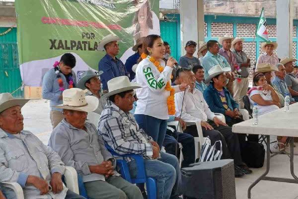 Selene Sotelo, candidata del pri a la presidencia municipal de Xalpatláhuac, Guerrero