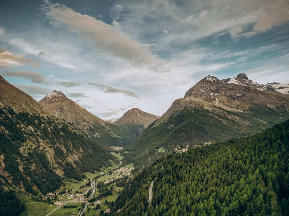 In lush summer Saas-Fee is a hiker’s dream (Waldhotel Fletschhorn)