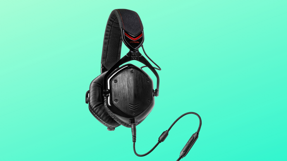 These premium headphones earned a 4.3 out 5-star rating. (Photo: Amazon/Yahoo Lifestyle)