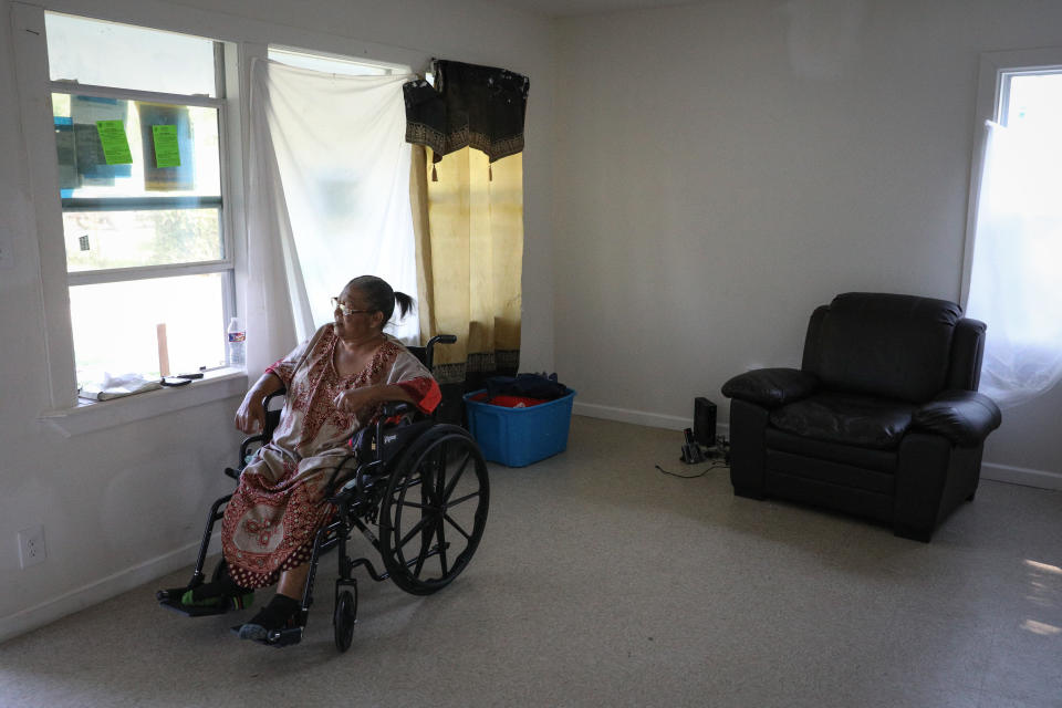 Dorothy Rainey is pictured in her home, which was badly damaged by Hurricane Harvey, in Houston's the Kashmere Gardens neighborhood. (Photo: Loren Elliott via Getty Images)