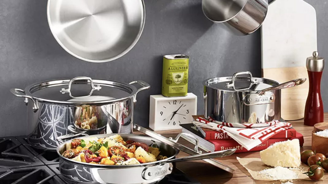 This 10-piece set is among our favorite cookware sets.