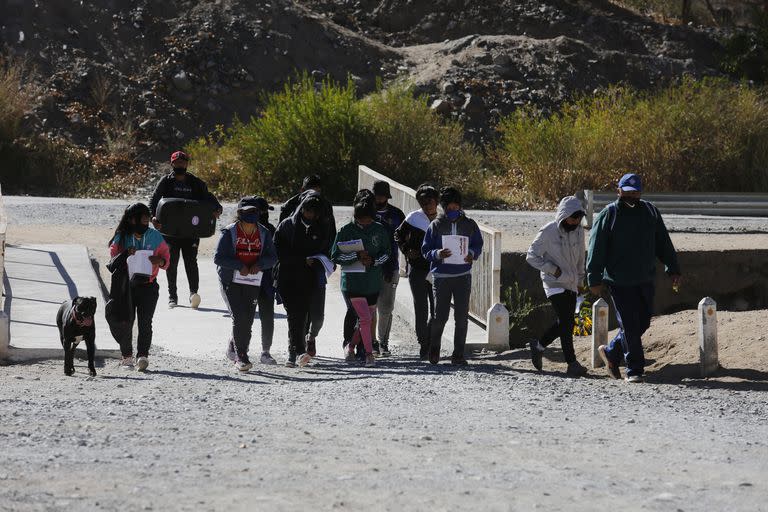 Al colegio asisten jóvenes que egresan de 18 escuelas primarias de 25 comunidades dispersas en una superficie de 5.400 kilómetros cuadrados