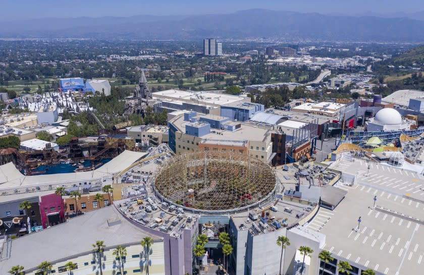 UNIVERSAL CITY, CA - APRIL 28: Drone images of Universal Studios Hollywood and empty parking lots on Tuesday, April 28, 2020 in Universal City, CA. (Brian van der Brug / Los Angeles Times)