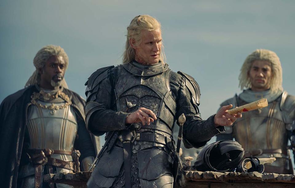 Corlys Velaryon, Daemon Targaryen y Laenor Velaryon en 'La casa del dragón' (Foto: HBO Max)