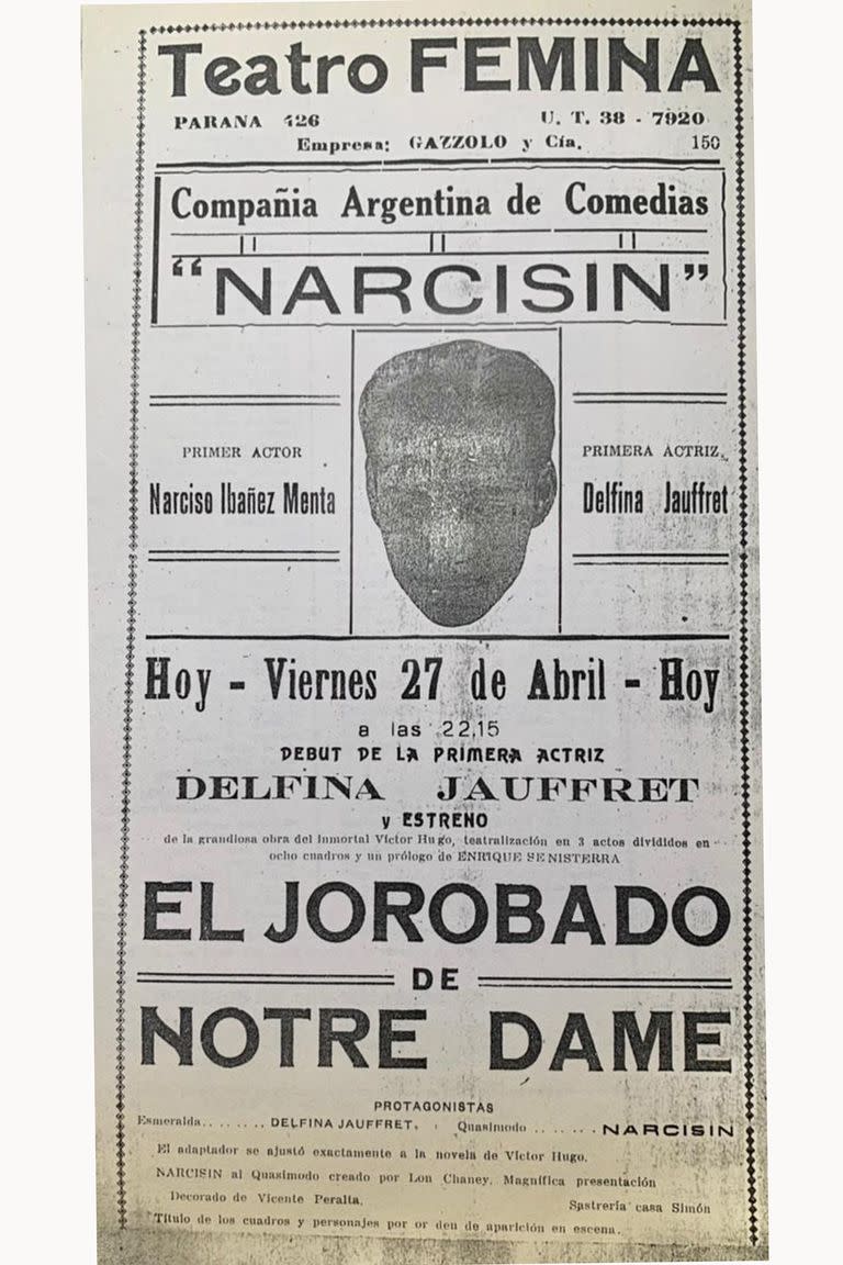 Programa de mano de  El jorobado de Notre Dame, con Narciso Ibáñez Menta, en el desaparecido teatro Fémina