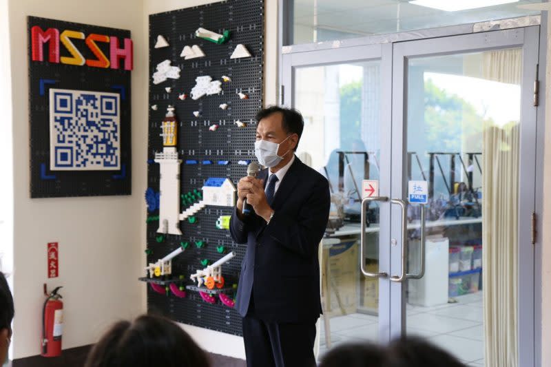 連江縣縣長劉增應致詞，盼自造實驗室讓離島學生有更多元的競爭力。