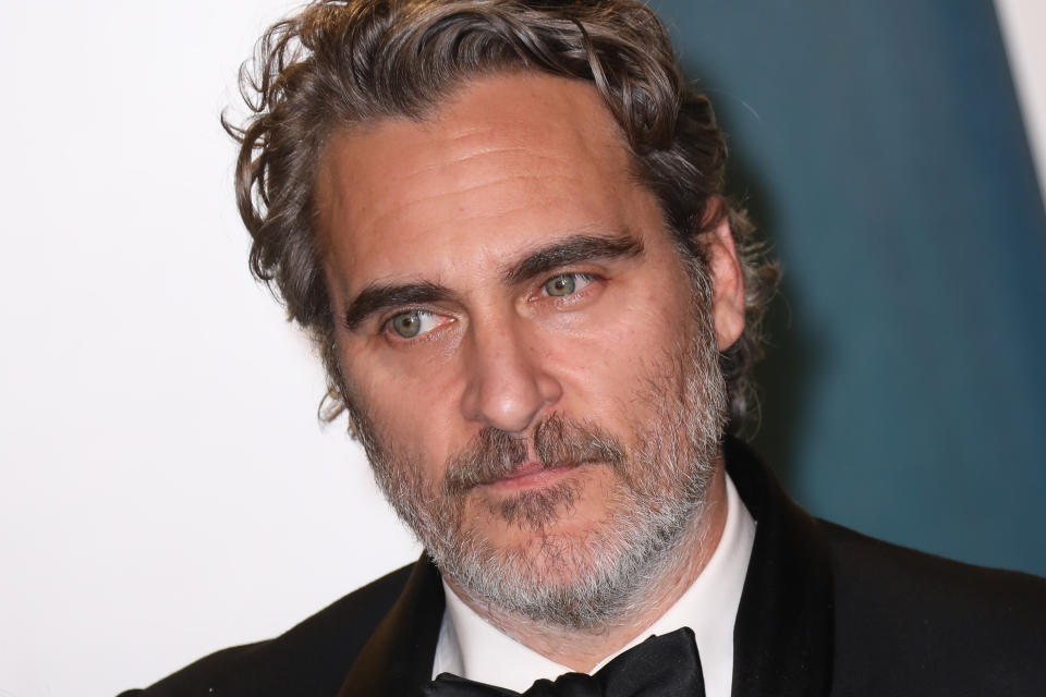 BEVERLY HILLS, CALIFORNIA - FEBRUARY 09:  Joaquin Phoenix attends the 2020 Vanity Fair Oscar Party at Wallis Annenberg Center for the Performing Arts on February 09, 2020 in Beverly Hills, California. (Photo by Toni Anne Barson/WireImage)