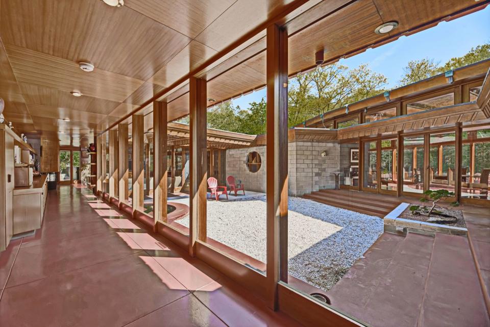 new canaan frank lloyd wright