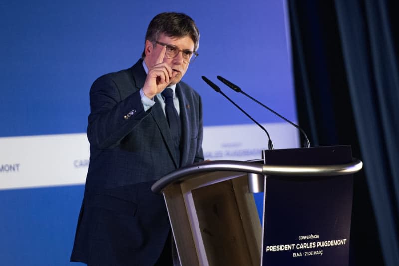 Former President of the Catalonia Government and Junts MEP Carles Puigdemont speaks during a press conference, in Mairie d'Elne "Elna Town Hall". Puigdemont has announced that he will be the Junts candidate for the elections to the Catalan Parliament on May 12. Glòria Sánchez/EUROPA PRESS/dpa