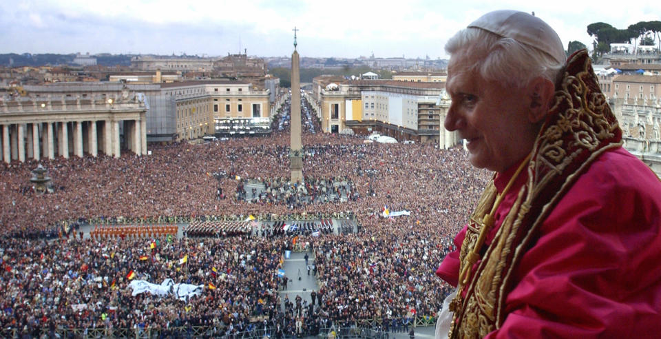 Pope Benedict XVI appears on the balcony of St. Peter's Basilica at the Vatican after being elected by the conclave of cardinals, April 19, 2005. / Credit: ARTURO MARI/AFP/Getty