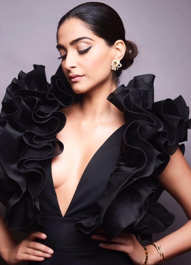 A man came from behind and held my breasts; I started shaking and shivering  - Sonam Kapoor reveals chilling details!