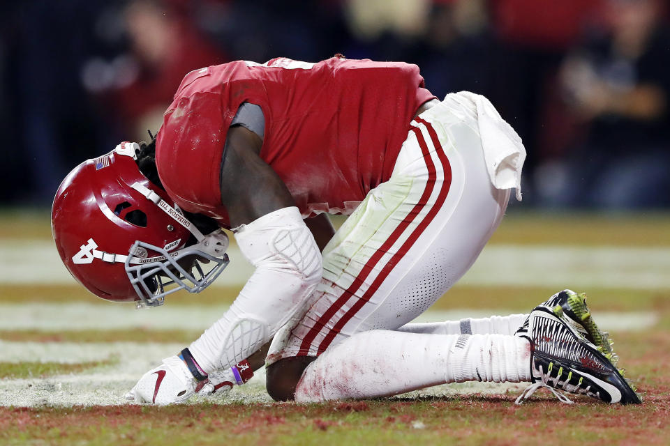 Alabama WR Jerry Jeudy reacts to dropping a would-be TD pass vs. LSU. (Photo by Kevin C. Cox/Getty Images)