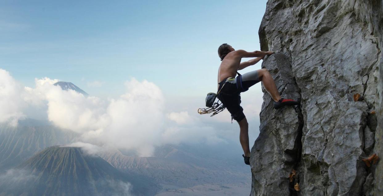 Much like learning the skills to climb a mountain – or any other form of physical activity – resilience can be developed. <a href="https://www.gettyimages.com/detail/photo/climber-royalty-free-image/466418386?phrase=mountain+climber" rel="nofollow noopener" target="_blank" data-ylk="slk:mihtiander/iStock via Getty Images Plus;elm:context_link;itc:0;sec:content-canvas" class="link ">mihtiander/iStock via Getty Images Plus</a>