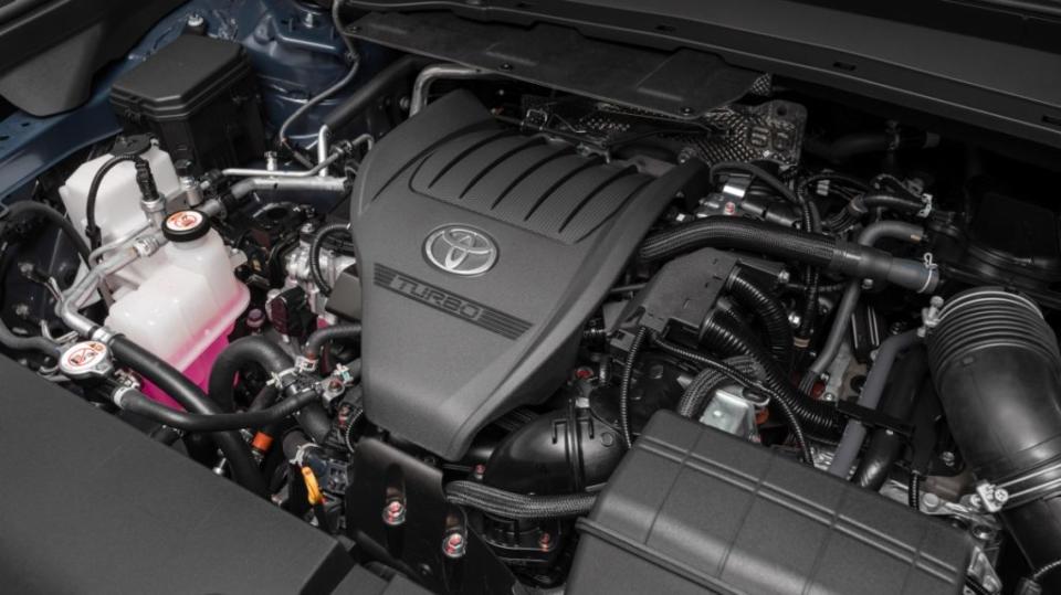 由於共用GA-K平台打造，Lexus TX預計也會搭載2.4升渦輪與2.4升渦輪油電動力。(圖片來源/ Toyota)