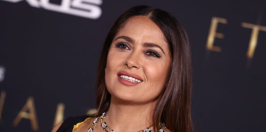 salma hayek on the red carpet with straight hair