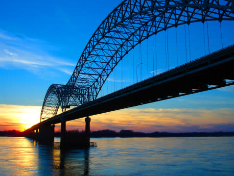 On the Mississippi River at sunset in Memphis, Tennessee. (Courtesy: Getty Images)