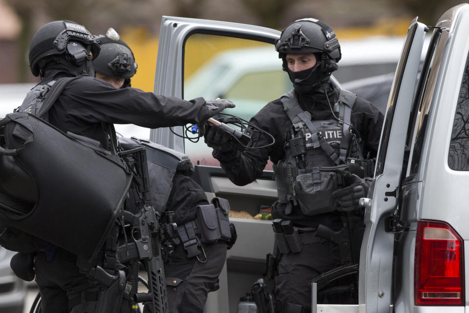 Dutch counter terrorism police prepare to enter a house after a shooting incident in Utrecht, Netherlands, Monday, March 18, 2019. (Photo: Peter Dejong/AP)