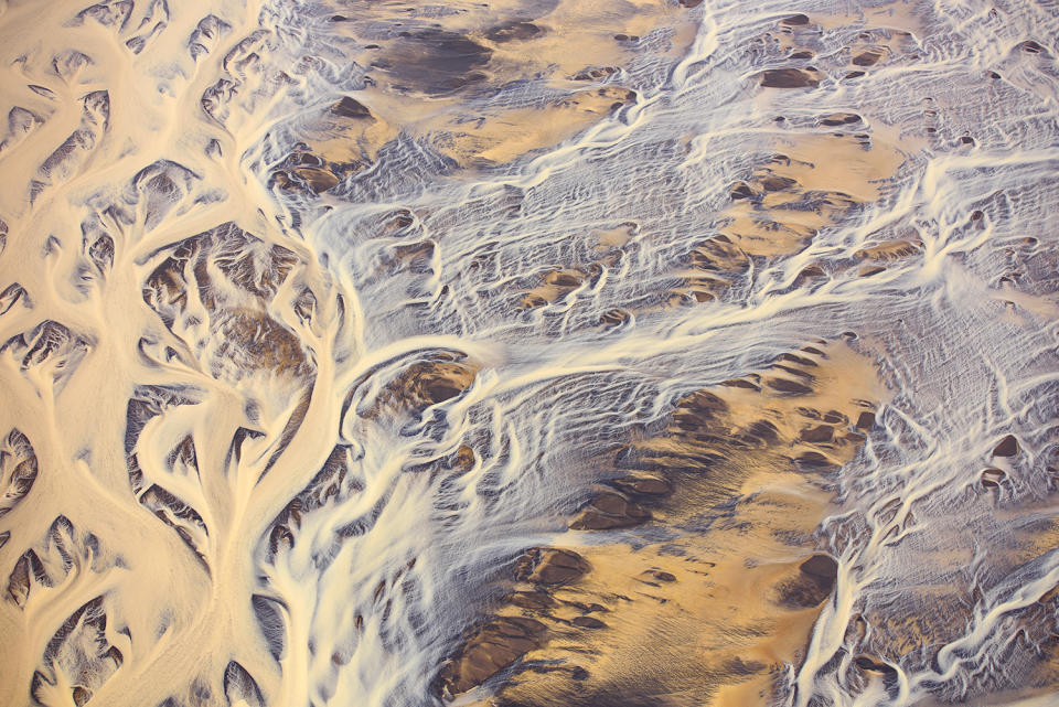 These aerial images of Iceland’s glaciers look like giant works of art