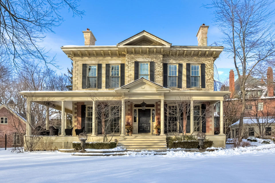 <p>No. 9: 124 Park Rd., Toronto<br> Price: $17,700,000<br> (<a rel="nofollow noopener" href="http://sothebysrealty.ca/en/property/ontario/greater-toronto-area-real-estate/toronto/101207/" target="_blank" data-ylk="slk:Sotheby’s International Realty;elm:context_link;itc:0;sec:content-canvas" class="link ">Sotheby’s International Realty</a>) </p>