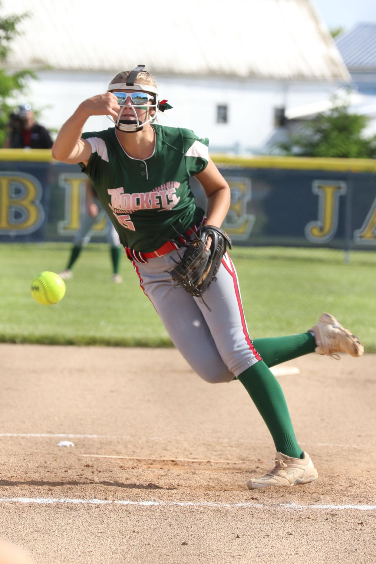 Oak Harbor's Reagan Schultz.