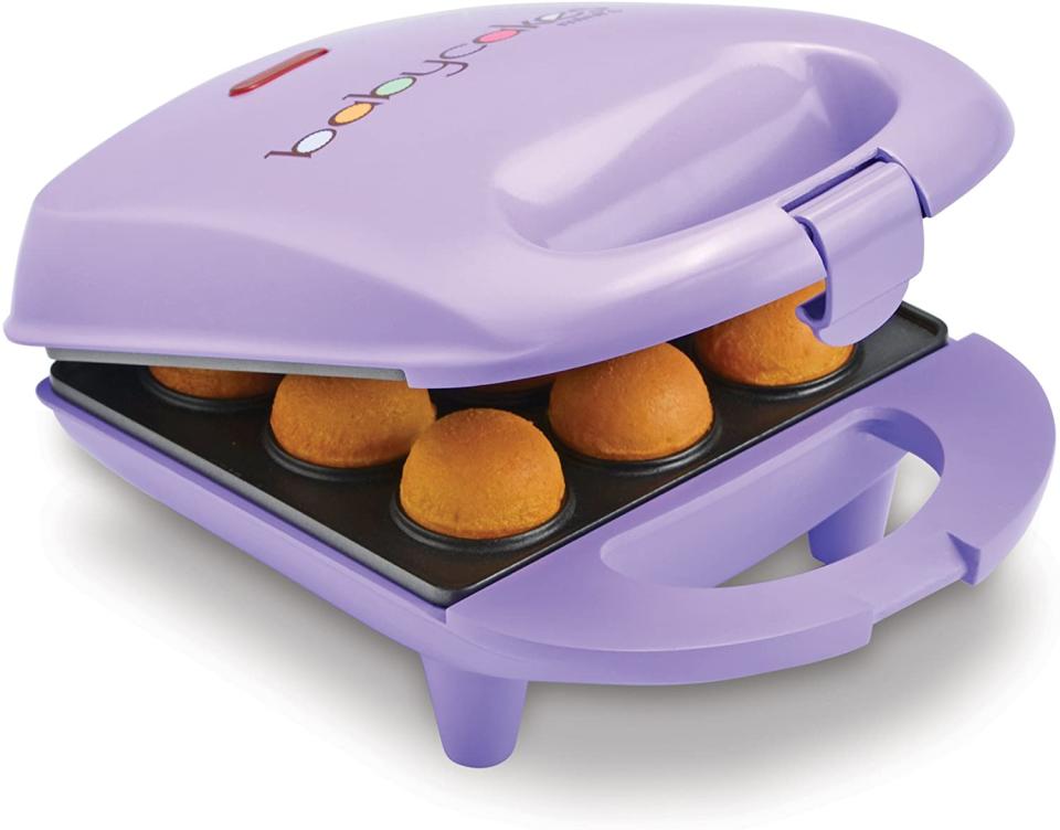 Babycakes Mini Cake Pop Maker. Image via Amazon.