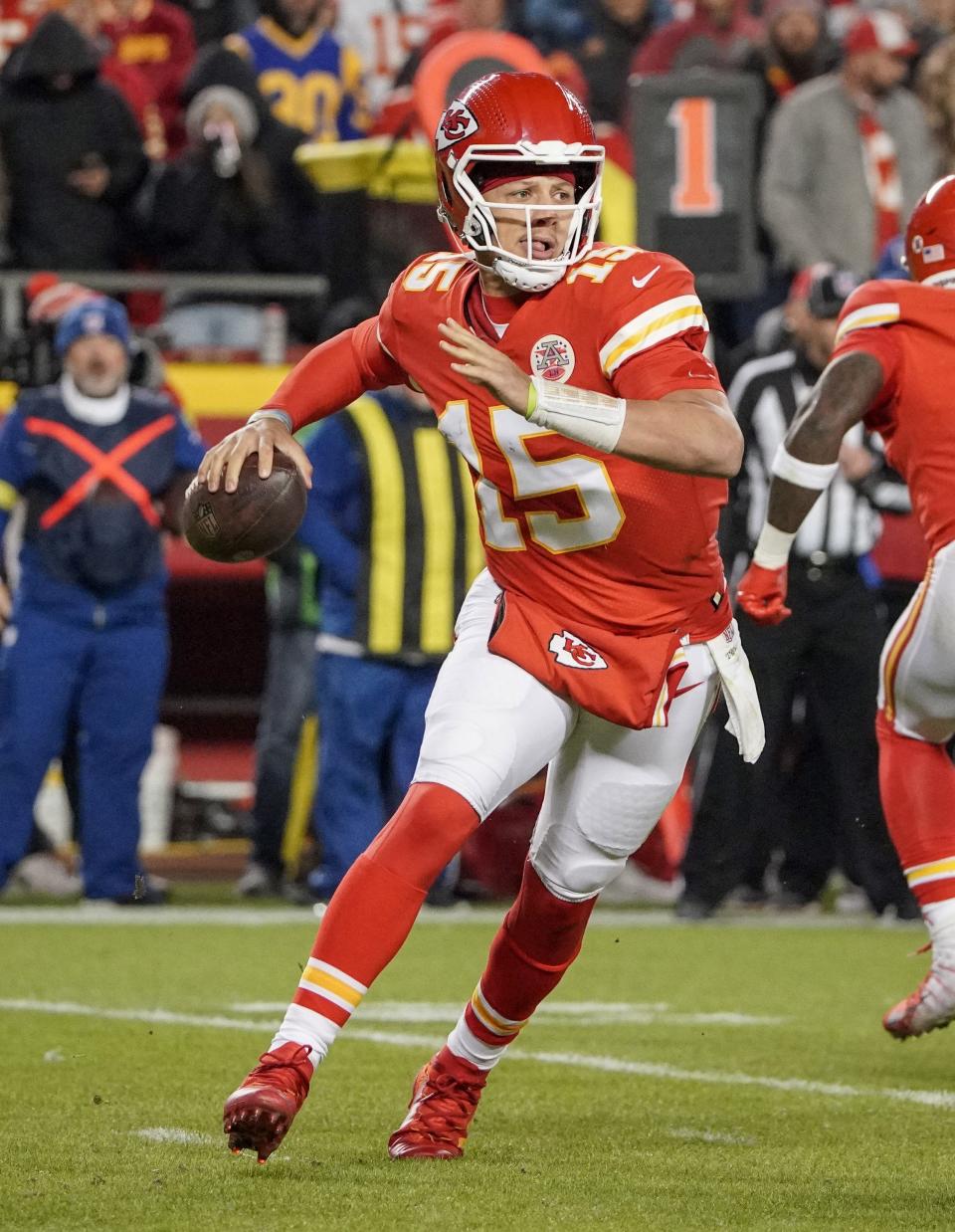 Patrick Mahomes and the Chiefs could clinch a playoff berth as early as Sunday night.