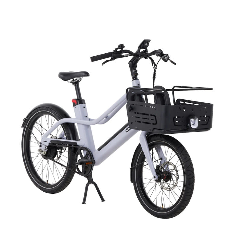 <p>VVolt</p>VVolt Slice Lite<ul><li>Motor: 350W rear hub motor</li><li>Battery: 500 Wh</li><li>Range: 20-55 miles</li><li>Weight: 52 lbs</li><li>Class 1: Up to 20 mph with pedal-assist only</li><li>Front cargo weight: Up to 40 lbs</li><li>One-size fits most</li></ul><p>VVolt, a Portland, Oregon-based e-bike company, is an eccentric brand, with colorful marketing, a fun aesthetic and a keen sense of community. However, VVolt is also about making functional and efficient electric bikes, which is exactly what the <a href="https://clicks.trx-hub.com/xid/arena_0b263_bikemag?event_type=click&q=https%3A%2F%2Fgo.skimresources.com%3Fid%3D106246X1715787%26xs%3D1%26url%3Dhttps%3A%2F%2Fvvolt.com%2Fproducts%2Fslice-lite&p=https%3A%2F%2Fwww.bikemag.com%2Febikes%2F10-belt-drive-bikes-that-will-have-you-going-chainless-and-quite-possibly-never-going-back&ContentId=ci02c8cd4db000246c&author=Bruno%20Long&page_type=Article%20Page&site_id=cs02b509c8100626e2&mc=www.bikemag.com" rel="nofollow noopener" target="_blank" data-ylk="slk:Slice Lite, part of VVolt's new Utility Series;elm:context_link;itc:0;sec:content-canvas" class="link ">Slice Lite, part of VVolt's new Utility Series</a>, is aiming to be.</p><p>Think of the Slice Lite as a mini-cargo bike, allowing you to do most of your day-to-day errands with the ease and quickness that everyone wants out of their commuter e-bike. The detachable front basket can carry up to 40 lbs, allowing you to grab most of the grocery list that was stuck to the fridge door when you got home from work.</p><p> Safety is also a major concern with the team at VVolt, which is why they went above & beyond with their 360-degree illumination, all of which comes from integrated front, rear and even side lights, making sure that no one missed you out on the road at night. And if someone does happen to miss you, you'll have the confidence of hydraulic disk brakes to help you stop on a dime when needed.</p><p>The real beauty of this design is an e-bike that is made for just about every size, with a range from 4'9 to 6'4, making this bike a commuter that can be used by every member of your family for whatever errands they need it for.</p>