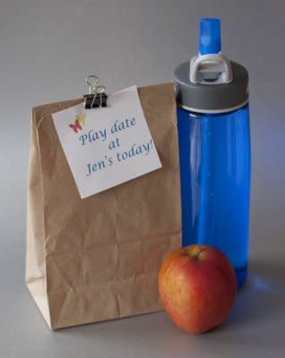 Play date note on brown bag lunch helps kids get-up-and-go