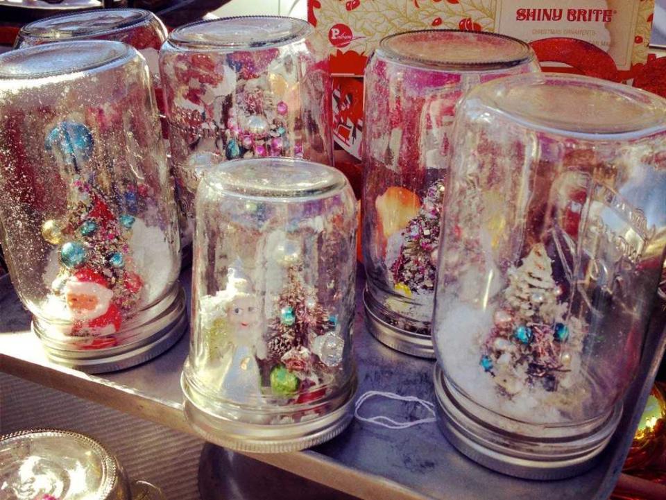 mason jar snowglobes