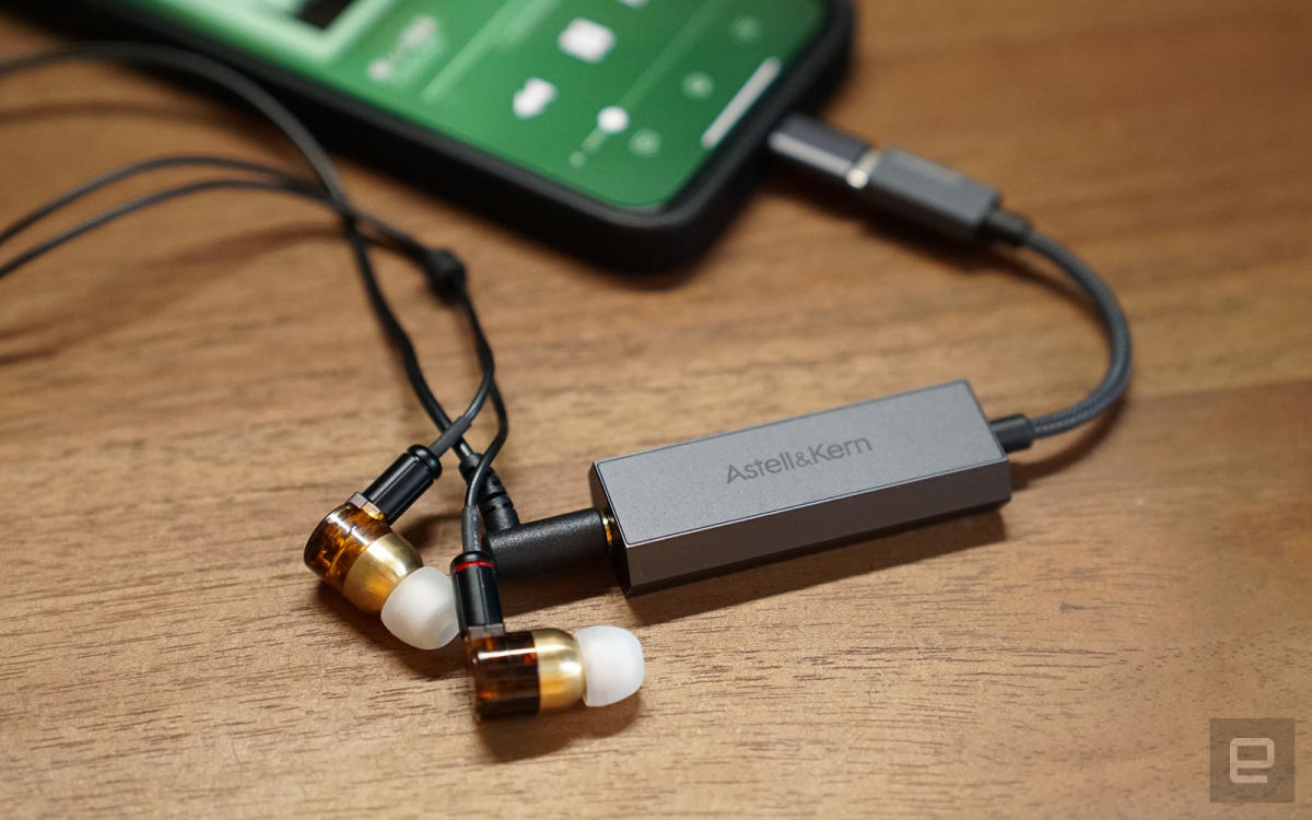 A&K HC2 USB DAC 動手玩：4.4mm 平衡耳機專用小尾巴