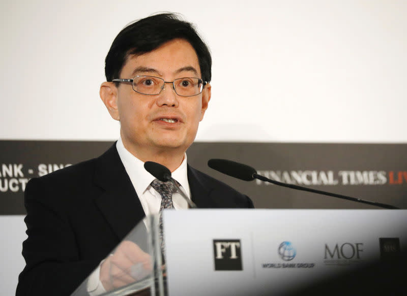 Singapore’s Finance Minister Heng Swee Keat gives a keynote speech at the World Bank – Singapore Infrastructure Finance Summit in Singapore April 5, 2018. REUTERS/Edgar Su