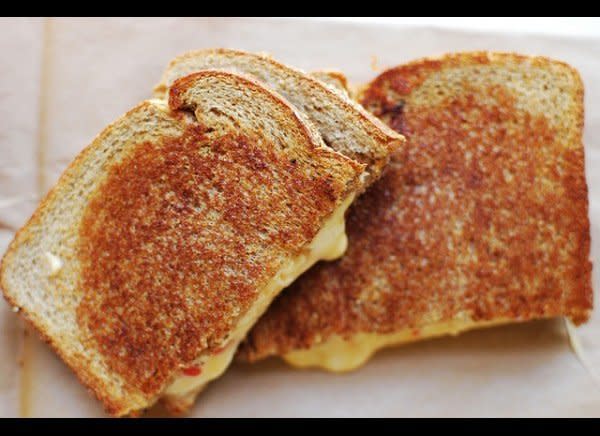 <strong>Get the <a href="http://www.honeysucklelife.com/2011/05/16/grilled-pimiento-cheese-sandwiches/" target="_hplink">Grilled Pimento Cheese Sandwich recipe</a> from Honeysuckle Life</strong>  