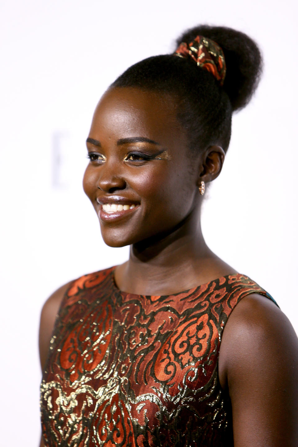 lupita at Elle awards