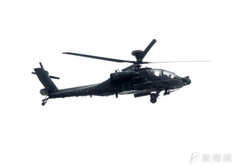20200716-台中甲南海灘進行的「聯合反登陸作戰操演」，圖為AH-64E阿帕契攻擊直升機。（蘇仲泓攝）